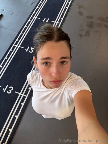 Full leaked Anna malygon maligoshik maligoshik a  page private onlyfans photo