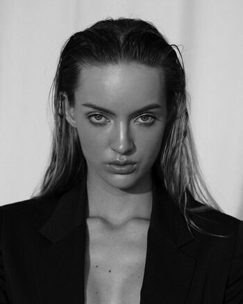 Full leaked Anna marihuana private onlyfans photo
