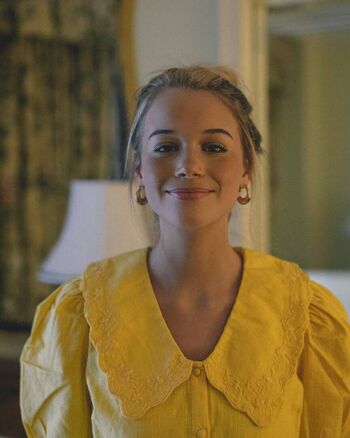 Full leaked Annaaaurelia private onlyfans photo