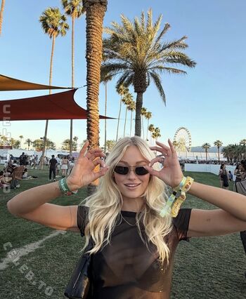 Full leaked Annaauroraegger private onlyfans photo