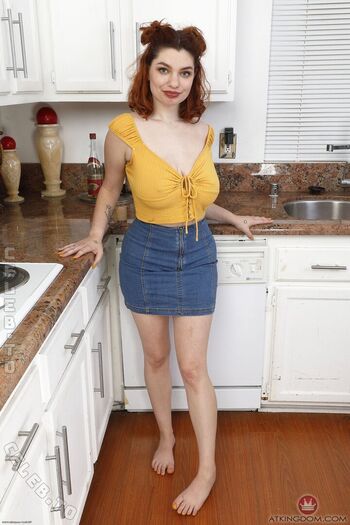 Full leaked Annabel red page private onlyfans photo