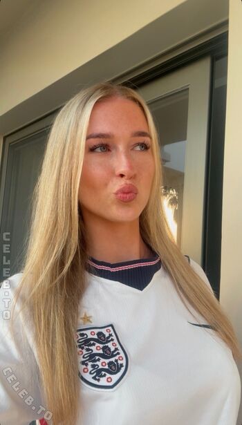 Full leaked Annabelle disley private onlyfans photo