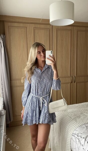 Full leaked Annabelle disley private onlyfans photo