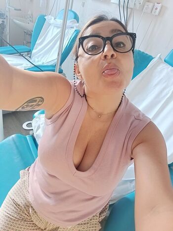 Annarosa Annaross24028790