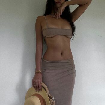 Full leaked Anne ale page private onlyfans photo