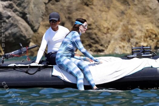 Full leaked Anne hathaway page private onlyfans photo