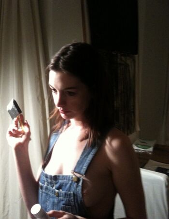 Full leaked Anne hathaway page private onlyfans photo