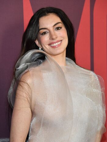 Full leaked Anne hathaway page private onlyfans photo