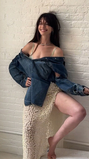 Full leaked Anne hathaway page private onlyfans photo
