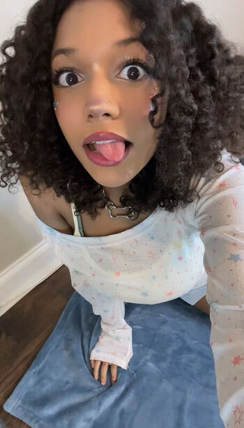 Full leaked Annie grenson private onlyfans photo