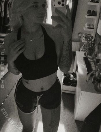 Full leaked Anny vans private onlyfans photo