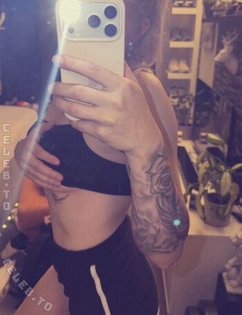 Full leaked Anny vans page private onlyfans photo