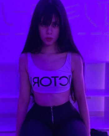 Full leaked Anomiroll private onlyfans photo