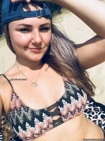 Full leaked Anonoobmous private onlyfans photo