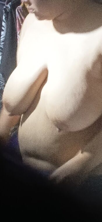 Full leaked Anouk busty private onlyfans photo