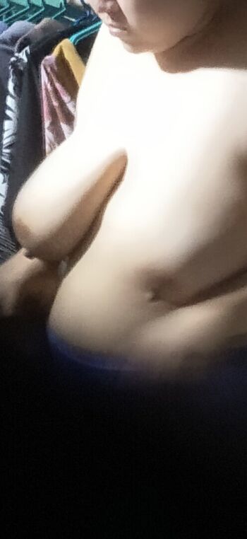 Full leaked Anouk busty private onlyfans photo