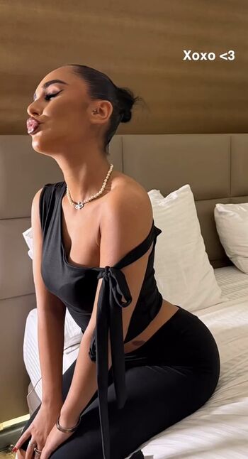Full leaked Anouk grm private onlyfans photo