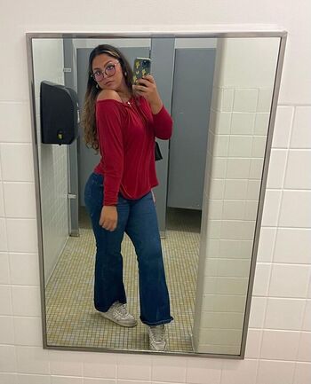 Full leaked Ansleii private onlyfans photo