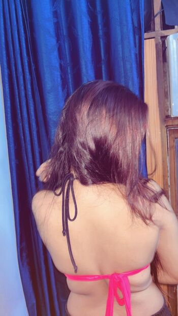 Full leaked Anushka solanki page private onlyfans photo