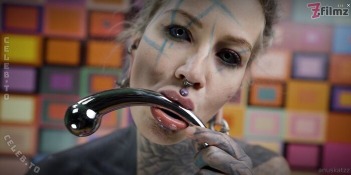 Full leaked Anuskatzz private onlyfans photo