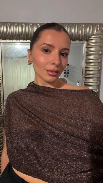 Full leaked Anxhelz private onlyfans photo