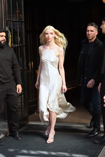 Full leaked Anya taylor joy  page private onlyfans photo