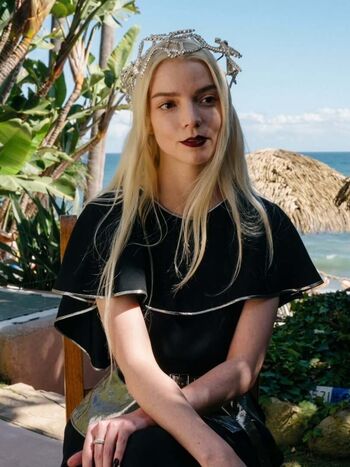 Full leaked Anya taylor joy page private onlyfans photo