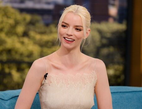 Full leaked Anya taylor joy page private onlyfans photo