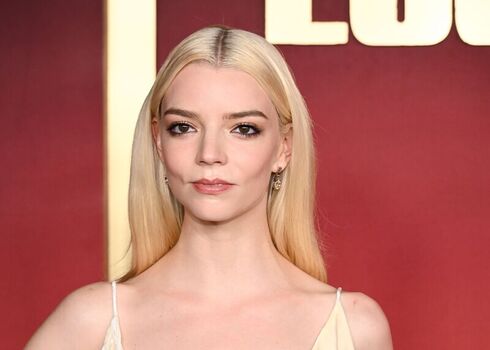 Full leaked Anya taylor joy page private onlyfans photo