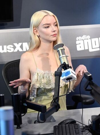 Full leaked Anya taylor joy  page private onlyfans photo