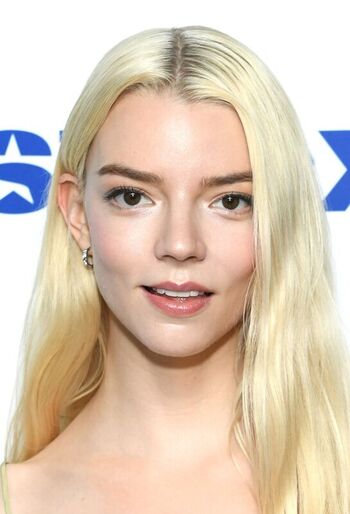 Full leaked Anya taylor joy  page private onlyfans photo