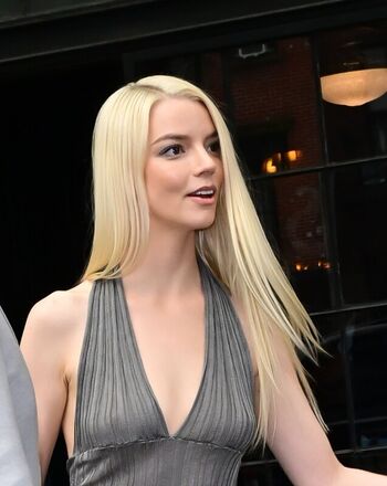Full leaked Anya taylor joy private onlyfans photo
