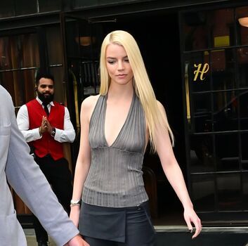 Full leaked Anya taylor joy private onlyfans photo