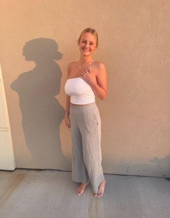 Full leaked Anya truax private onlyfans photo