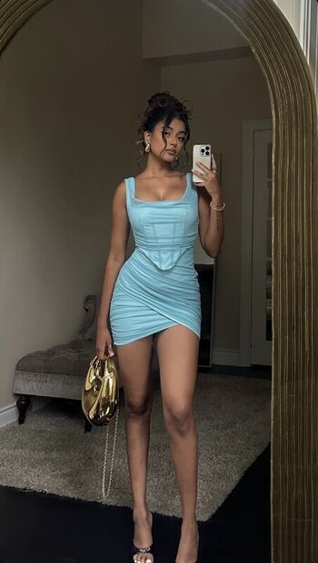 Full leaked Apeenaiyah private onlyfans photo