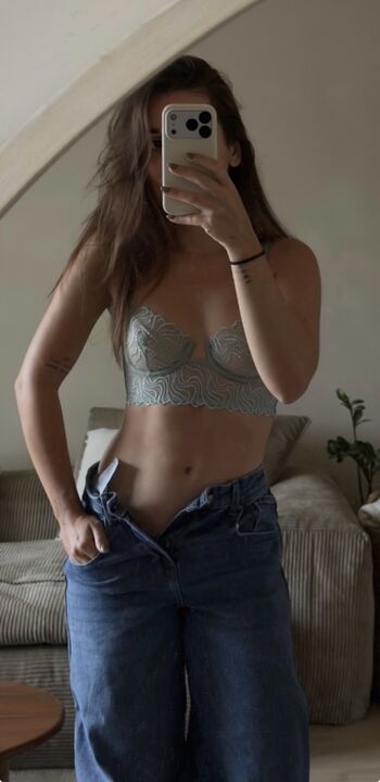 Full leaked Apolline grmz private onlyfans photo