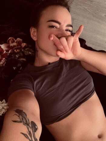 Full leaked Apollonchil private onlyfans photo