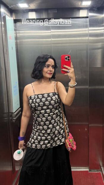 Full leaked Apoorva arora private onlyfans photo