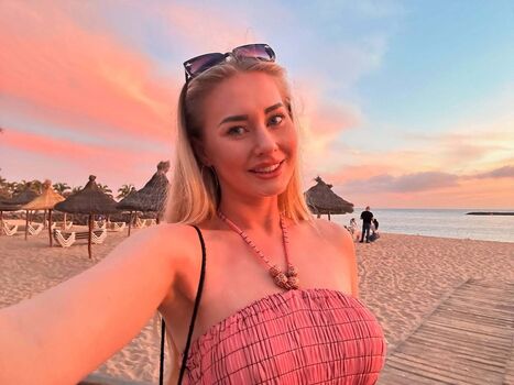 Full leaked April mae xox private onlyfans photo