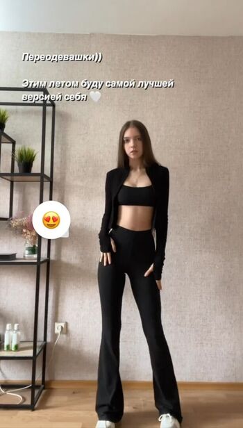 Full leaked Aprilmoon private onlyfans photo