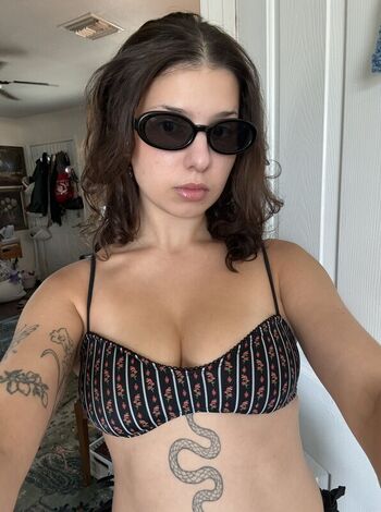 Full leaked Aquariusdays private onlyfans photo