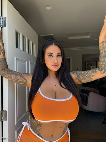 Full leaked Arabelleraphael private onlyfans photo