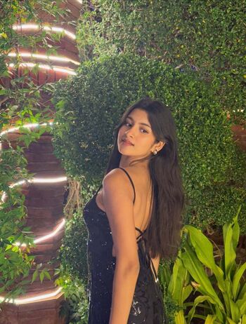 Full leaked Aradhya private onlyfans photo