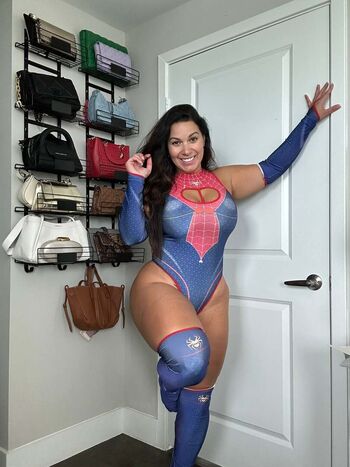 Full leaked Arazay diaz private onlyfans photo