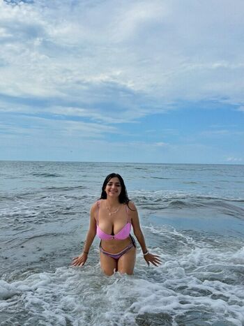 Full leaked Areeliferrer private onlyfans photo