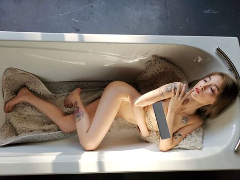 Full leaked Areerat poppy private onlyfans photo