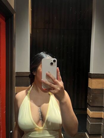 Full leaked Arettax private onlyfans photo