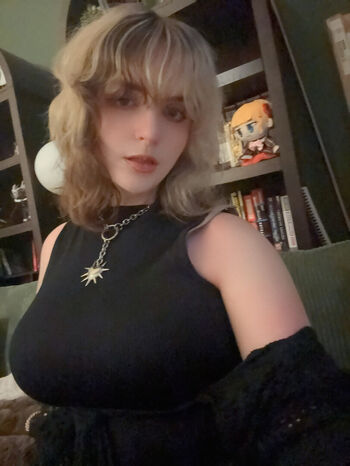 Full leaked Aretteepls private onlyfans photo