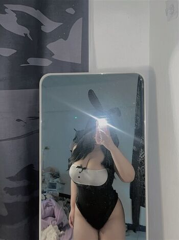 Full leaked Ari wxn private onlyfans photo
