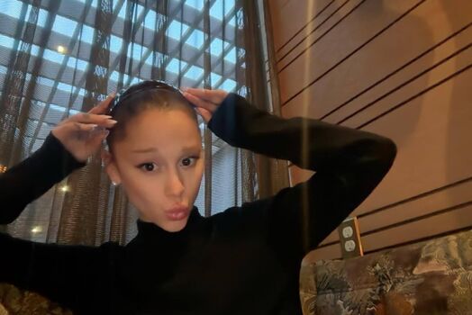 Full leaked Ariana grande page private onlyfans photo